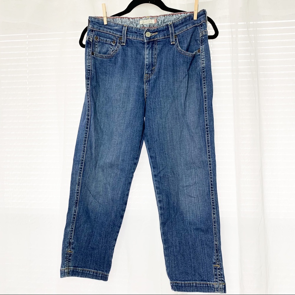 Levi Capri Pants size 6